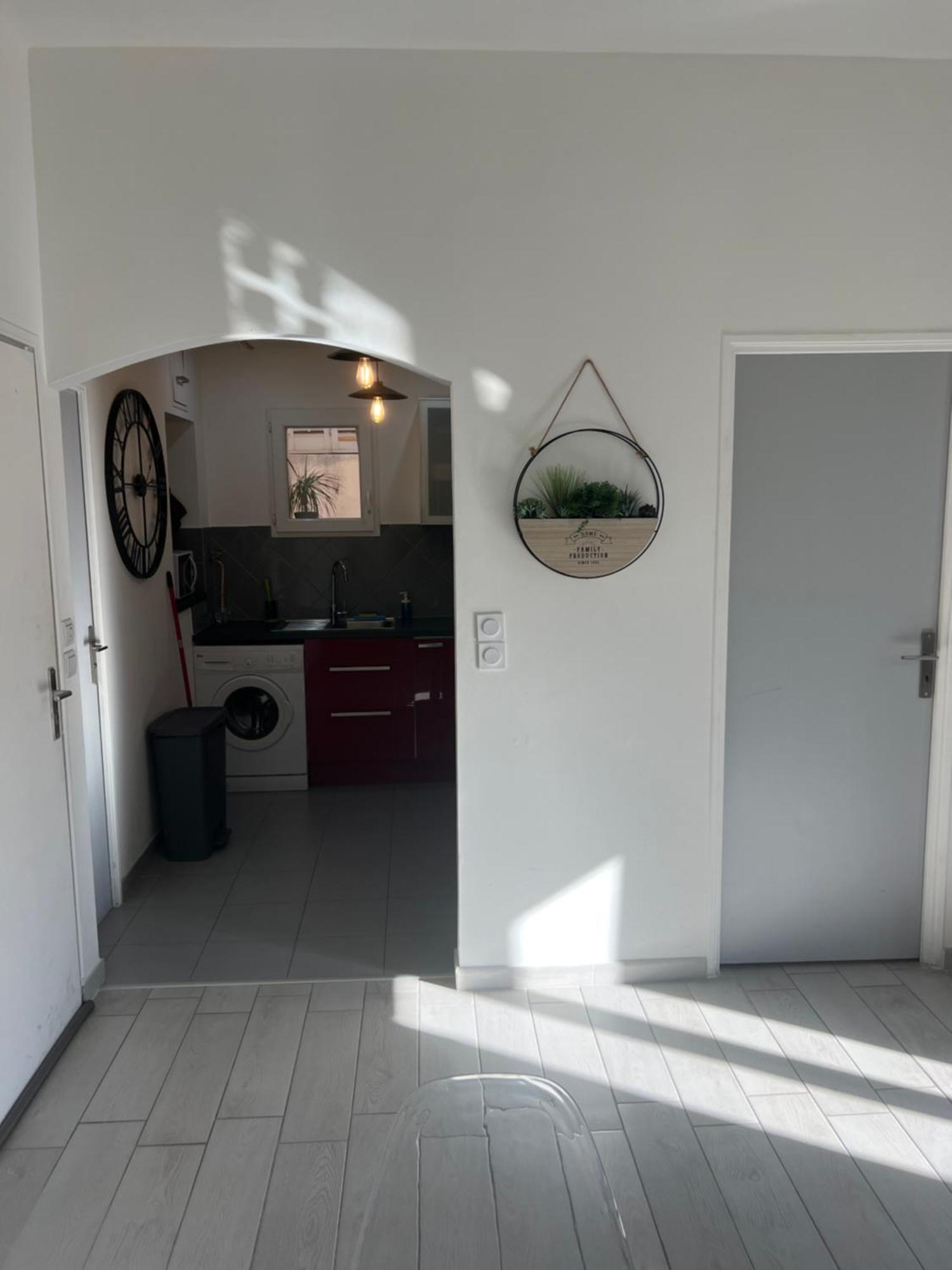 Apartment Grand T2 Climatise A 5 Min De La Gare St-charles - Vieux Port Marseilles
